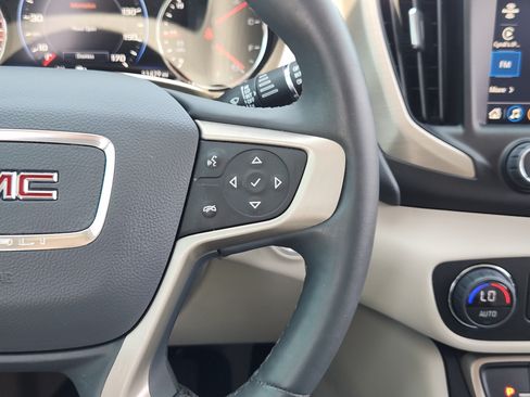 Used 2024 GMC Terrain Denali w/ Denali Premium Package AWD/4WD image 31