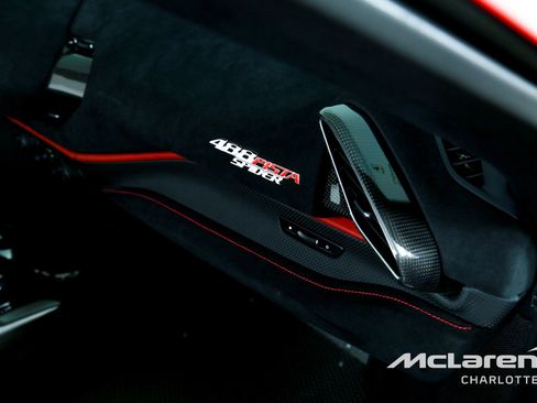 Used 2020 Ferrari 488 Pista Spider image 22