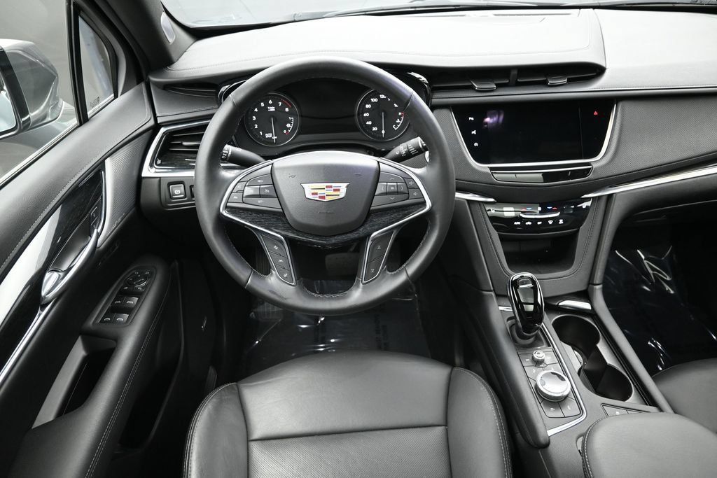 Used 2021 Cadillac XT5 Premium Luxury AWD/4WD image 12