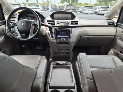 Used 2016 Honda Odyssey Touring Elite image 30