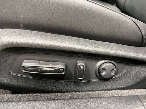 Used 2024 Honda Accord Touring image 10
