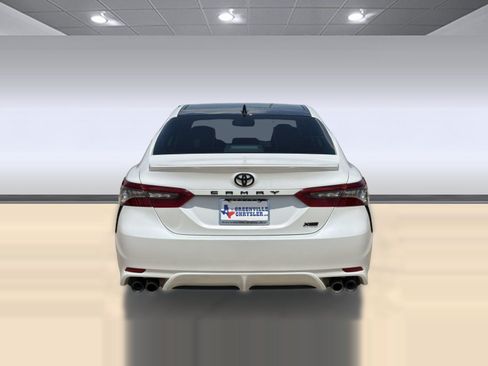 Used 2024 Toyota Camry XSE FWD image 10