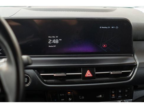 Used 2024 Kia Seltos EX FWD image 9