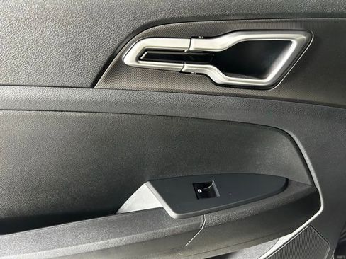 New 2026 Kia Sportage EX image 34