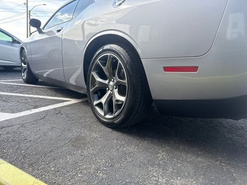 Used 2015 Dodge Challenger SXT Plus w/ Sound Group II image 6