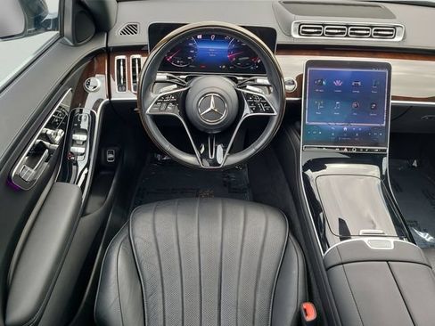 Used 2025 Mercedes-Benz S 500 4MATIC image 16