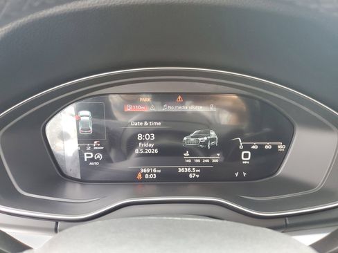 Used 2024 Audi Q5 2.0T Premium w/ Summer of Audi Package AWD/4WD image 32