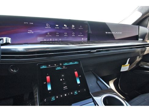 New 2026 Cadillac Escalade ESV Platinum Sport w/ LPO, ONYX Package image 17