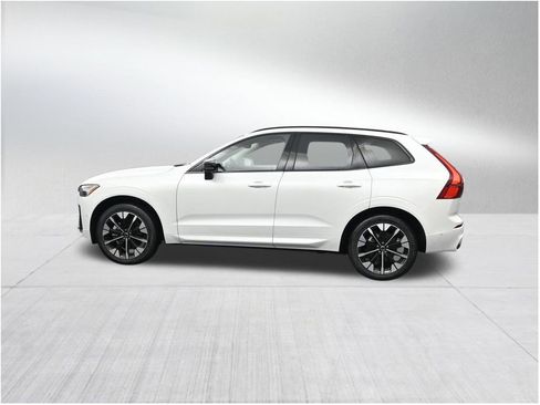 New 2026 Volvo XC60 B5 Plus w/ Protection Package Premier AWD/4WD image 2