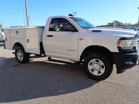 Used 2022 RAM 2500 Tradesman AWD/4WD image 3