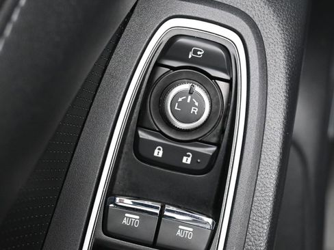 Used 2023 Subaru Ascent Limited w/ Technology Package image 12