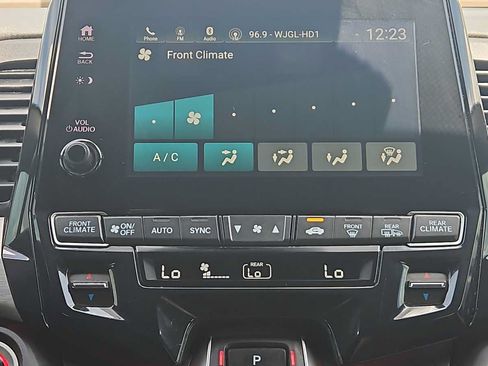 Used 2023 Honda Odyssey Sport image 17