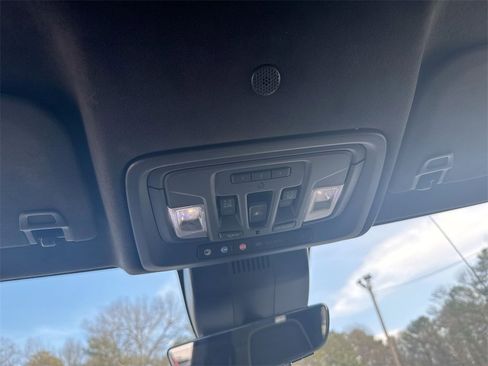 Used 2024 GMC Sierra 1500 AT4X image 19