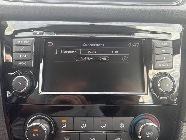 Used 2018 Nissan Rogue S AWD/4WD image 21