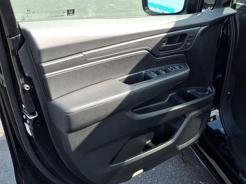Used 2025 Honda Odyssey Sport-L image 9