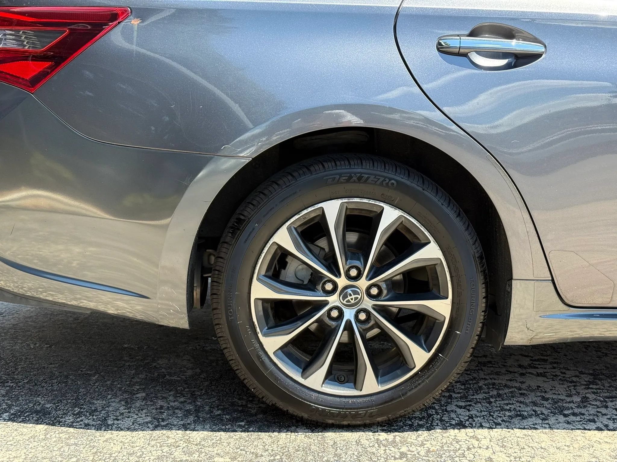 Used 2016 Toyota Avalon XLE FWD image 13