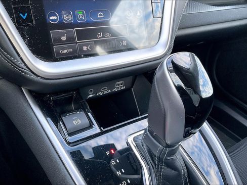 Used 2025 Subaru Legacy Premium image 20