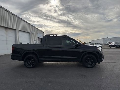 Used 2024 Honda Ridgeline Black Edition image 8