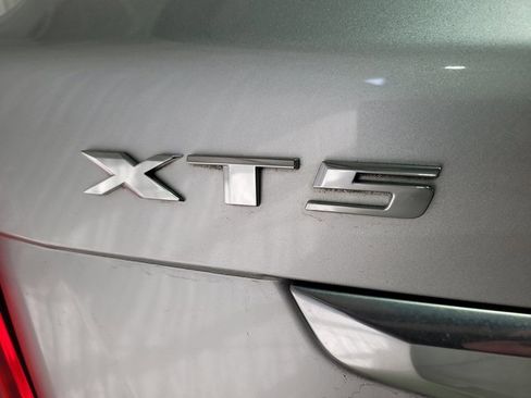Used 2018 Cadillac XT5 FWD image 74