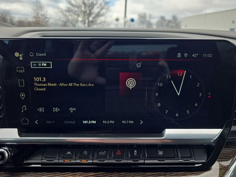 Used 2023 GMC Sierra 1500 Elevation image 32