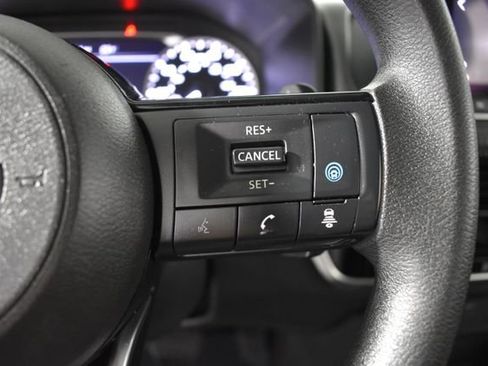 Used 2022 Nissan Rogue SV AWD/4WD image 14
