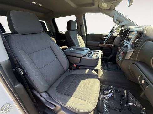 Used 2020 Chevrolet Silverado 1500 LT Trail Boss w/ Convenience Package AWD/4WD image 19