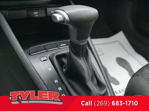 Used 2023 Kia Rio LX image 32