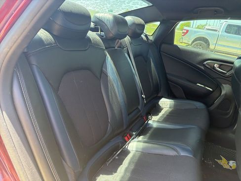 Used 2016 Chrysler 200 S w/ Comfort Group FWD image 11