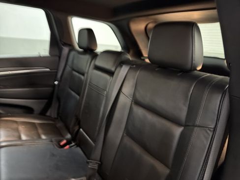 Used 2022 Jeep Grand Cherokee Limited AWD/4WD image 7