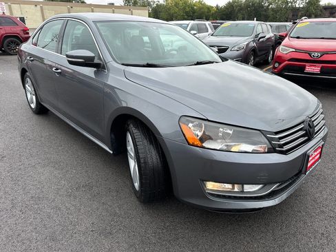 Used 2015 Volkswagen Passat 1.8T Limited Edition image 10