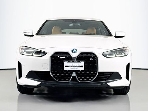 Used 2023 BMW i4 eDrive35 w/ Premium Package RWD image 2