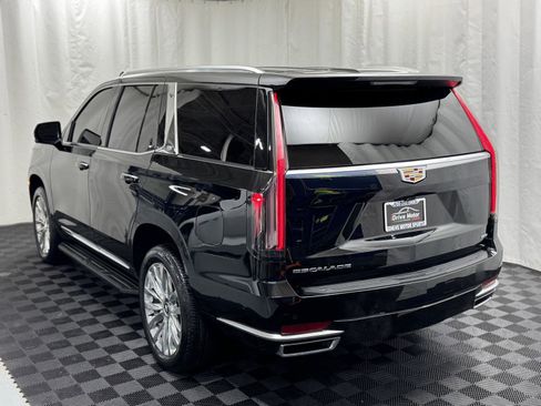 Used 2021 Cadillac Escalade Premium Luxury image 8