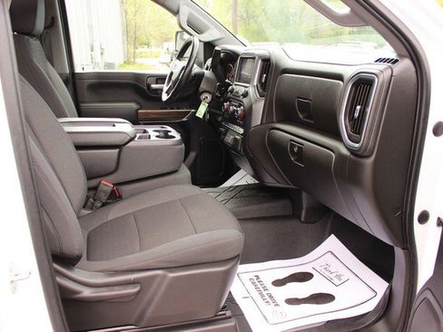 Used 2021 Chevrolet Silverado 2500 LT w/ Fleet Comfort Package image 16