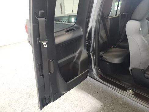 Used 2023 Toyota Tacoma SR w/ SR Convenience Package AWD/4WD image 15