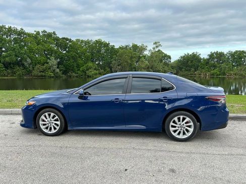 Used 2023 Toyota Camry LE image 2