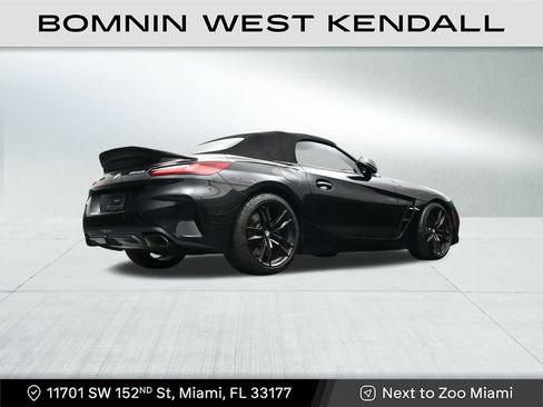 Used 2024 BMW Z4 M40i w/ Premium Package image 25