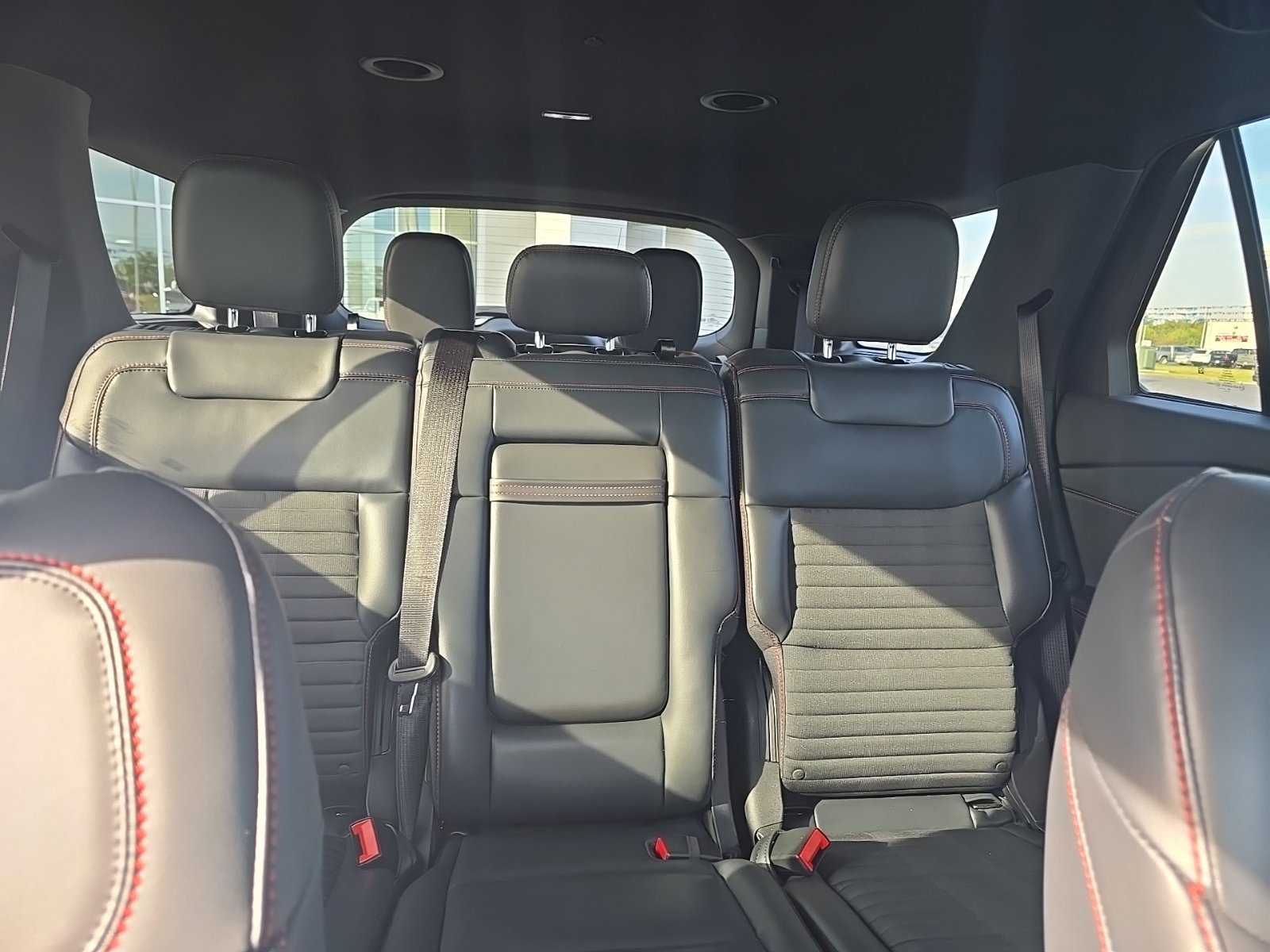 Used 2025 Ford Explorer ST-Line w/ Premium Package AWD/4WD image 11