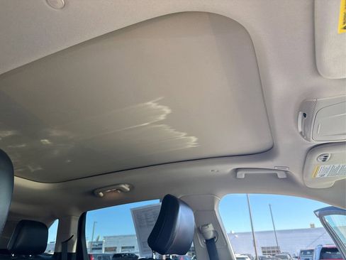 Used 2021 Lincoln Nautilus Reserve AWD/4WD image 19
