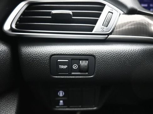 Used 2022 Honda Accord Sport image 28