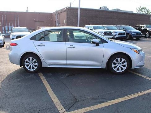 Certified 2023 Toyota Corolla LE AWD/4WD image 5