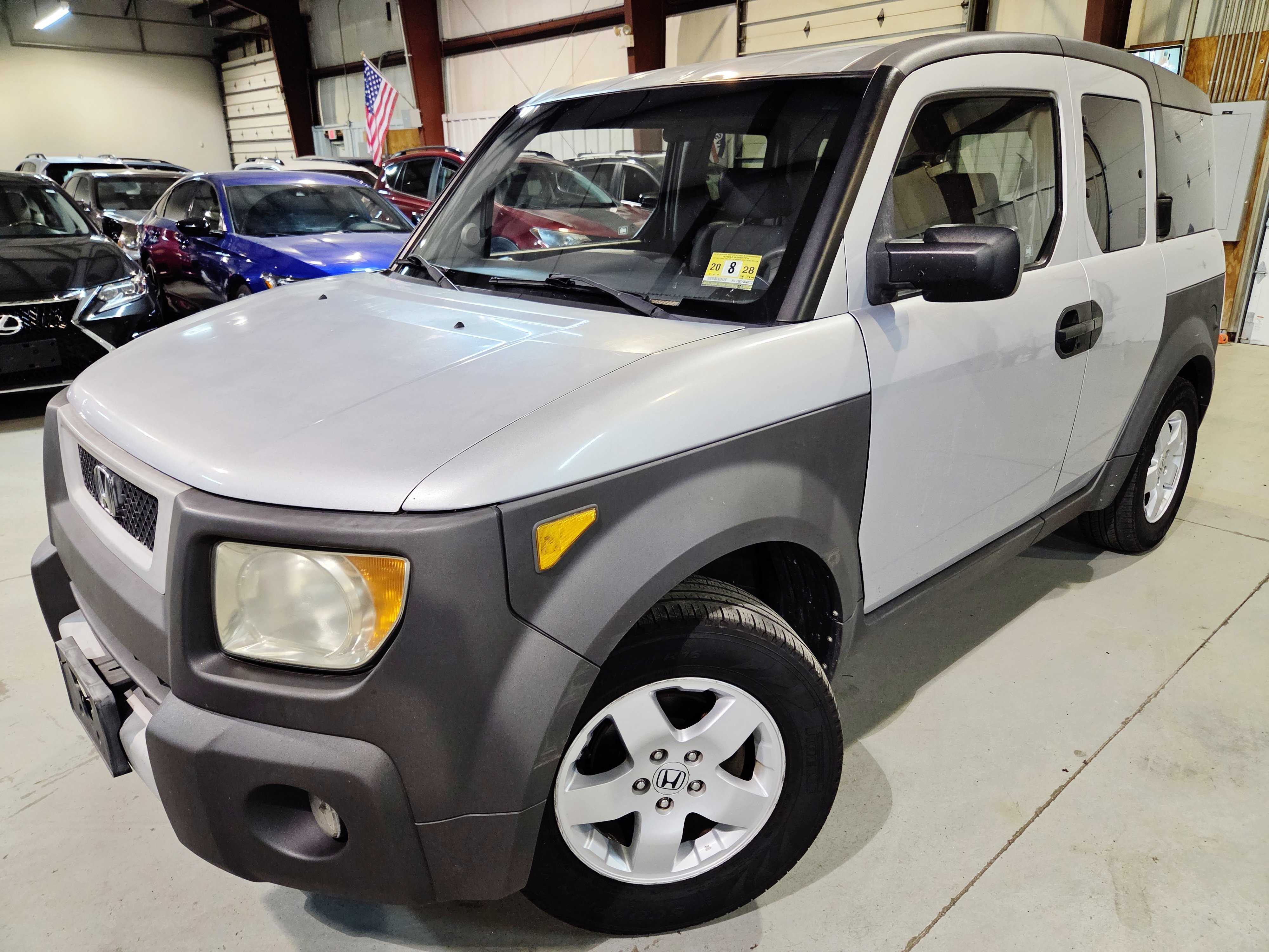 Used 2004 Honda Element EX image 1