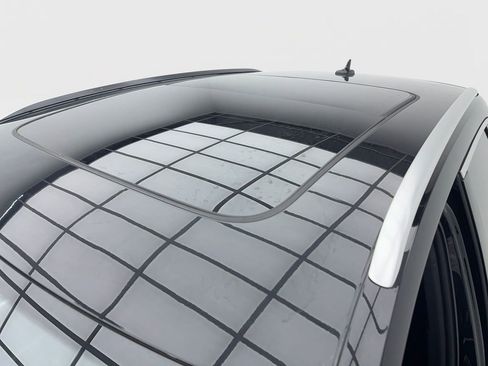 Used 2025 Audi Q3 2.0T Premium image 14