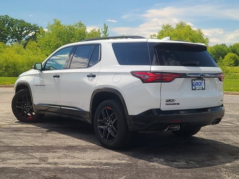 Used 2022 Chevrolet Traverse Premier w/ Redline Edition AWD/4WD image 2