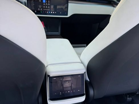Used 2022 Tesla Model X AWD/4WD image 13
