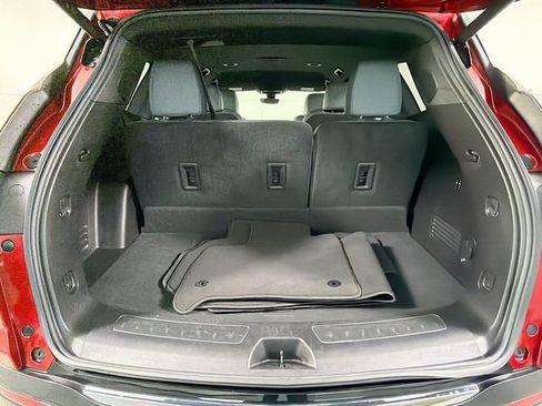 Used 2024 Buick Enclave Premium AWD/4WD image 27