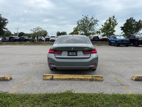 Used 2023 BMW 330i Sedan w/ Parking Assistance Package RWD image 5