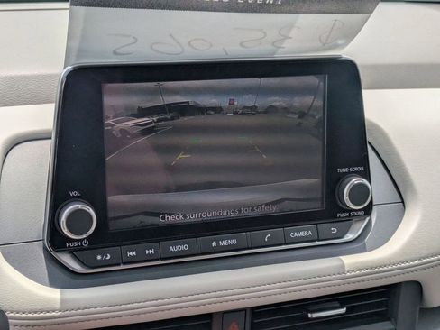 New 2025 Nissan Rogue SV AWD/4WD image 35