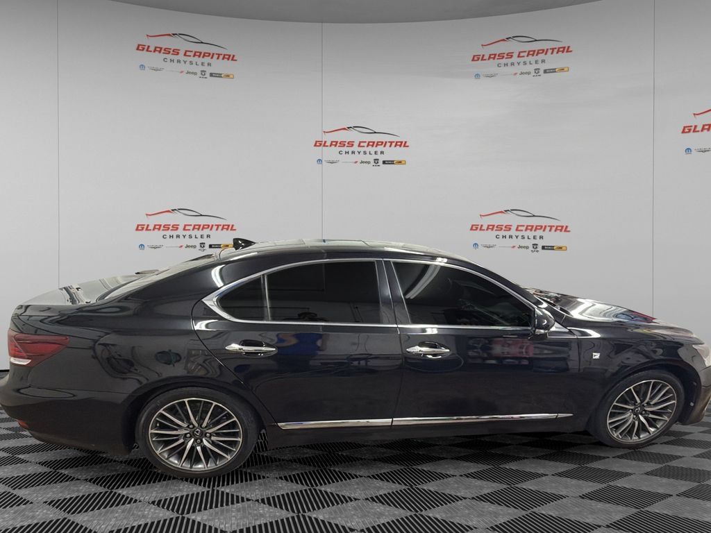 Used 2015 Lexus LS 460 AWD w/ F Sport Package image 8