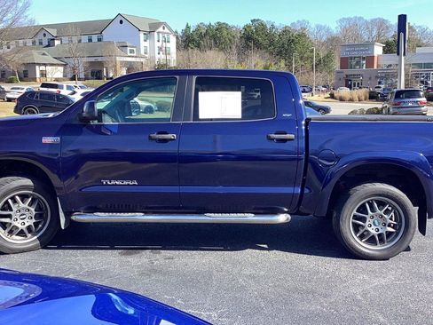 Used 2011 Toyota Tundra Grade w/ SR5 Pkg image 8