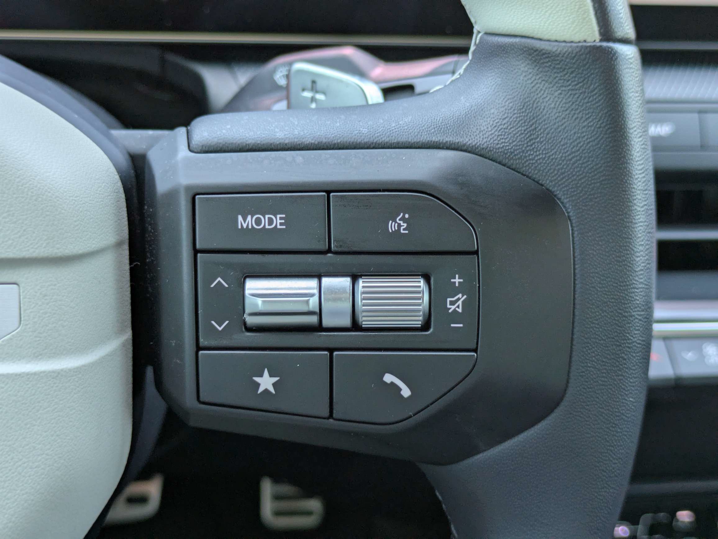 Certified 2025 Kia K4 GT-Line Turbo FWD image 25